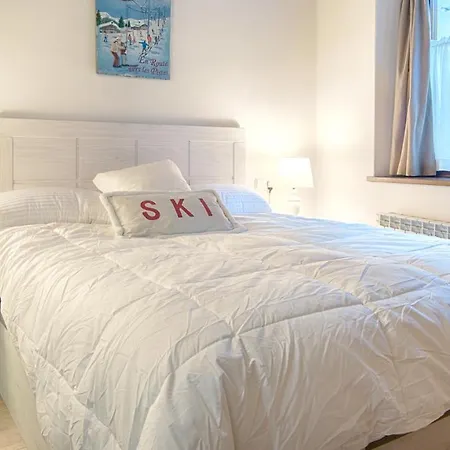 Saplan Real Estate Carlac Lägenhet *